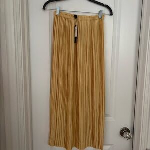 Banana Republic Gold Pleated Maxi Skirt